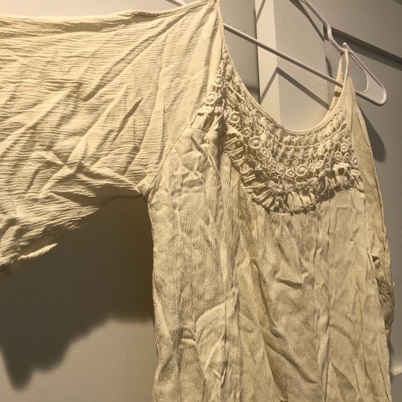 White Cold Shoulder Shirt - Picture 4 of 7